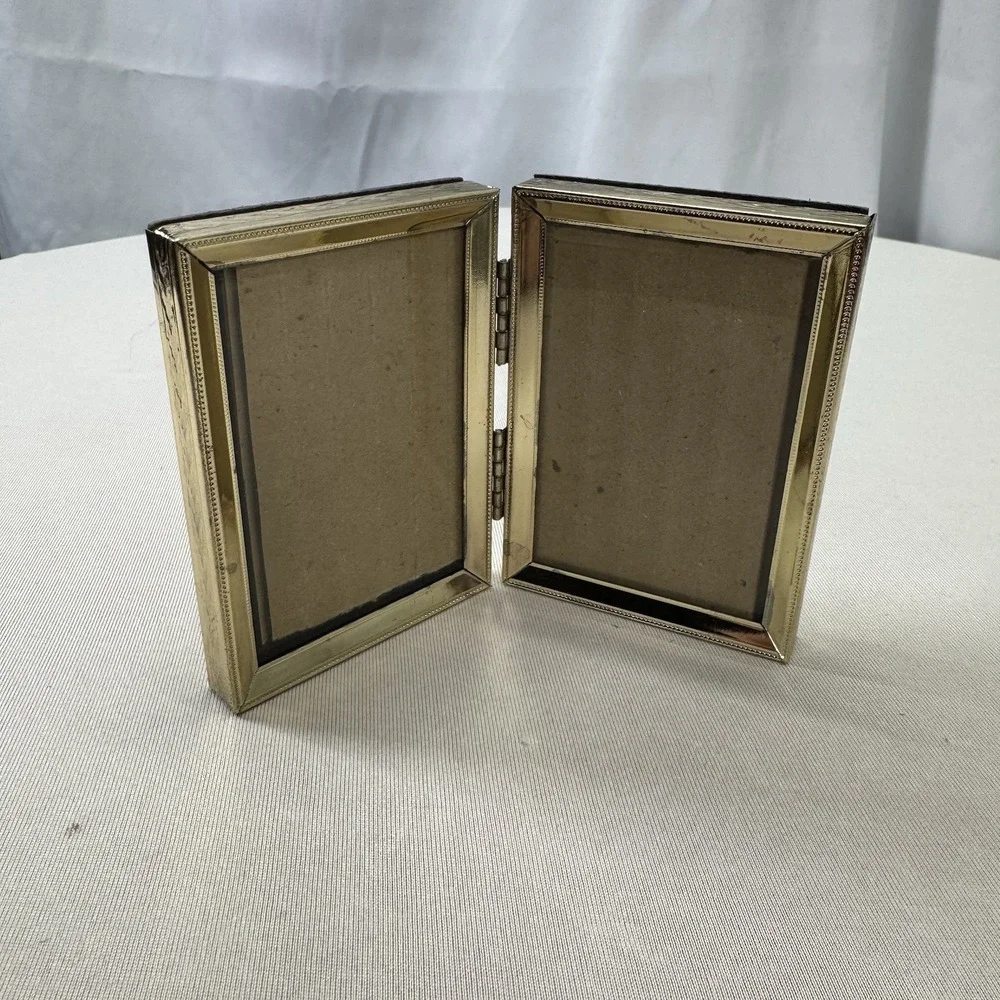 Picture Frame‎ Vintage Double(2) Capacity Folding Brass Free Standing For 2x3 in